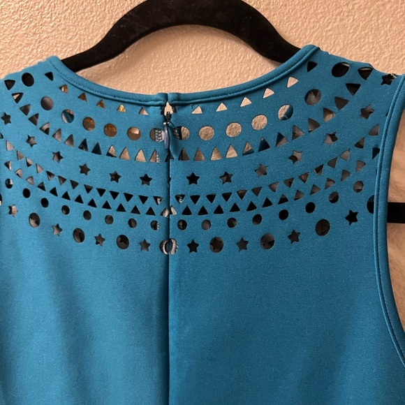 Amanda‎ Uprichard Blue Embellished Pleated A-Line Dress - Picture 3 of 11